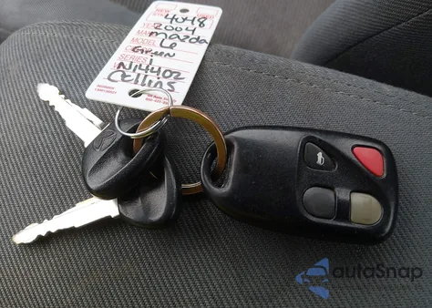 2004 Mazda Mazda6 I z USA, uszkodzony, nr VIN 1YVFP80C045N14402